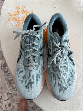 Oasis Men's Athletic Running Shoes in Light Teal and Peach